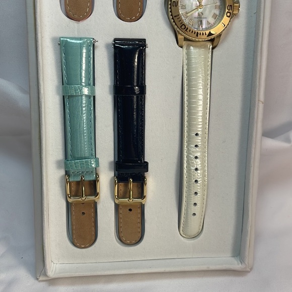 Invicta Lupah Women's Watch with Mother of Pearl Dial & Interchangeable Straps - Picture 3 of 9